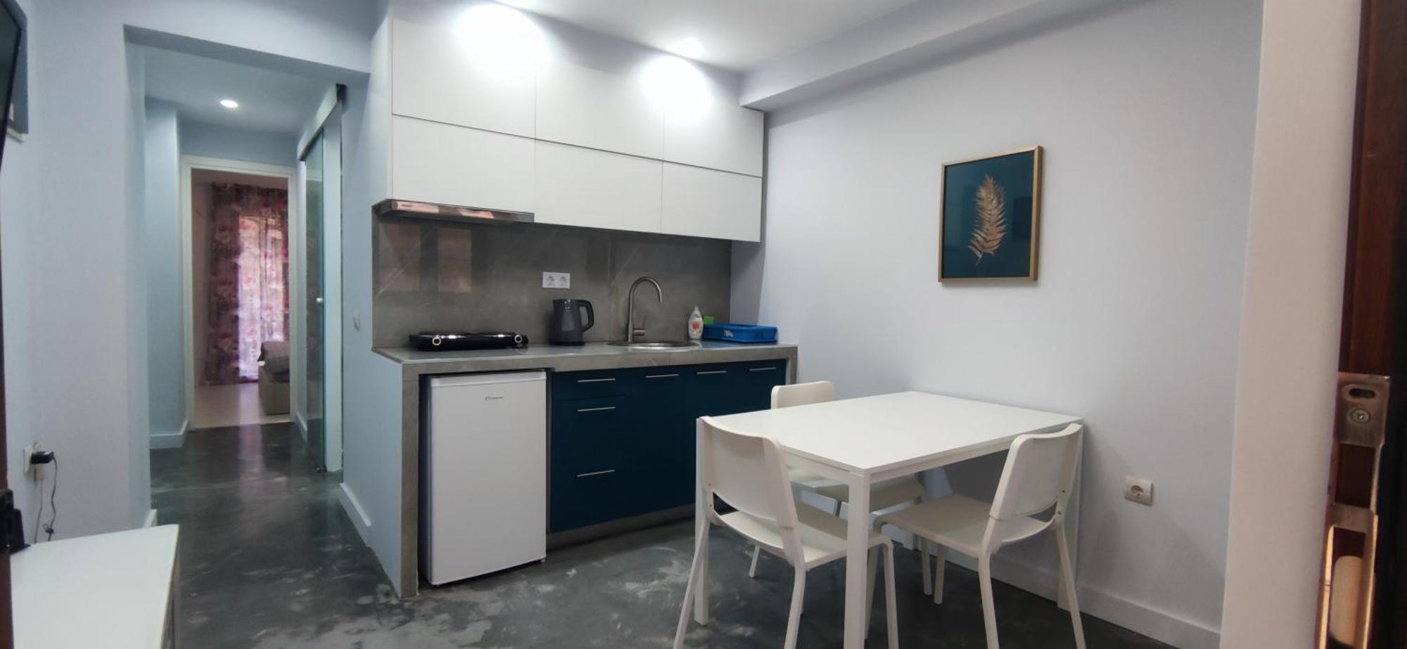 New Apartment With A Separate Entrance Near The Subway. Aten Exteriör bild